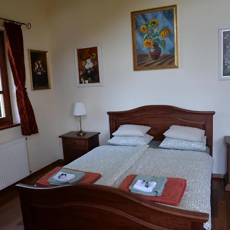 Villa Pavakakas Vendeghaz *
